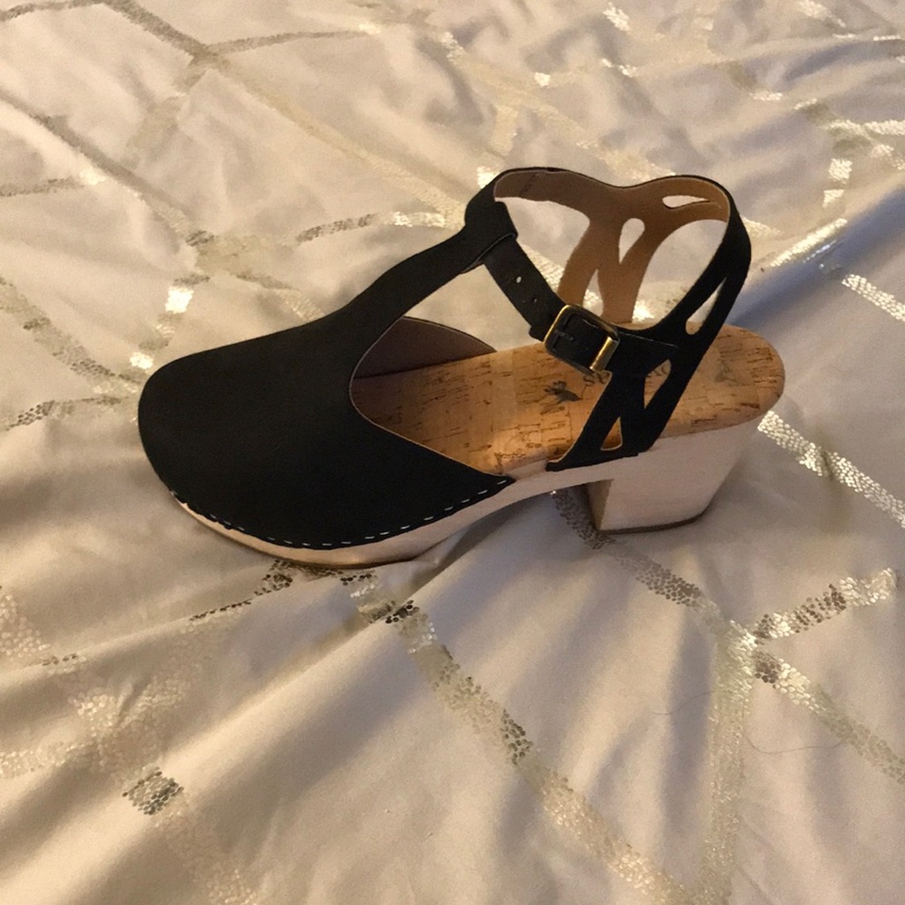 Novacas Vegan wooden clog heels Size 39